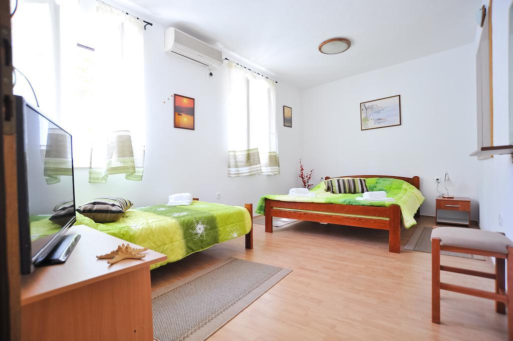 Apartment And Room Soul Of Dalmatia Zadar Quarto foto